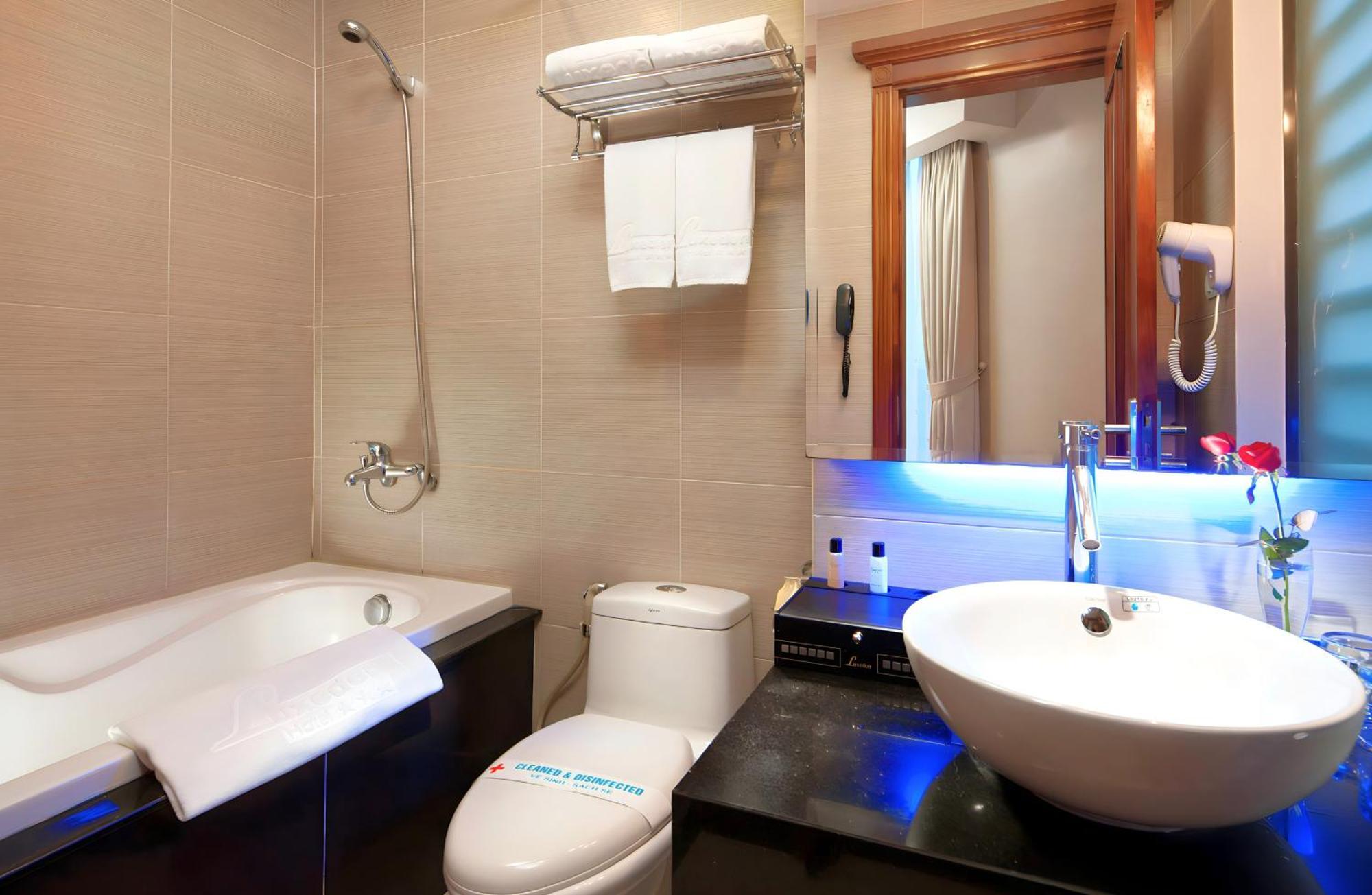 Luxeden Hotel האנוי מראה חיצוני תמונה